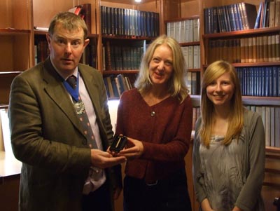 Jock receiving a Korean Hammer